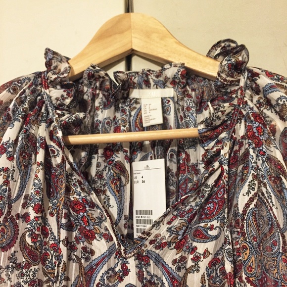 NWT H&M Sheer Blouse with Flowers and Paisley Pattern - Picture 2 of 6